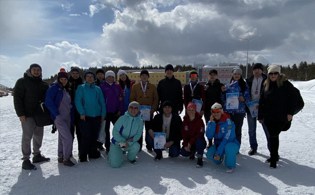 Сотрудники администрации МР «Алданский район» встали на лыжи