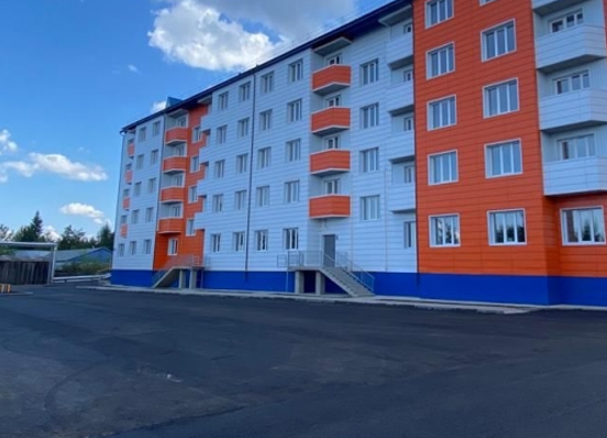 Строительство жилого дома для переселенцев завершено в городе Алдане в Якутии