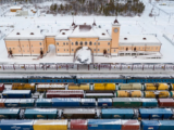 Из-за аномальных морозов на железнодорожной станции в Якутии случился грузовой коллапс