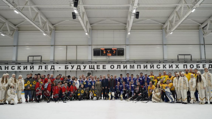В Алдане состоялся республиканский турнир по хоккею с шайбой «Кубок памяти Андрея Герасимова».