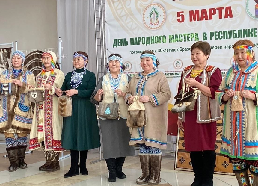 Александра Маркова из Алданского района получила награду на выставке-ярмарке “Якутия мастеровая”