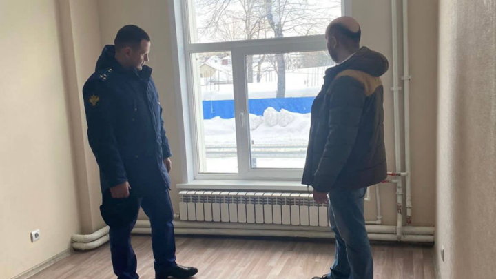Прокурор Алданского района проверил ход строительства многоквартирных домов