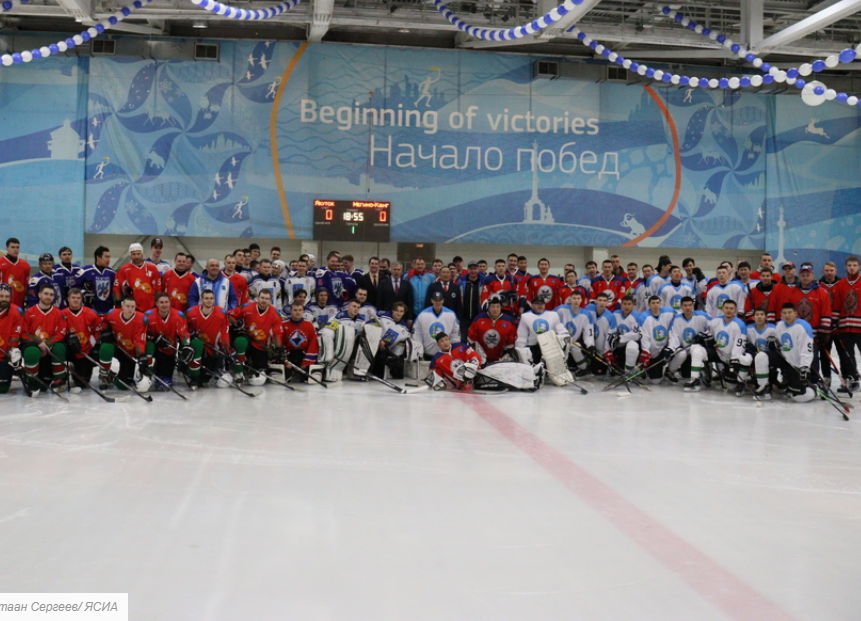 В Якутске провели первые матчи чемпионата республики по хоккею среди мужчин