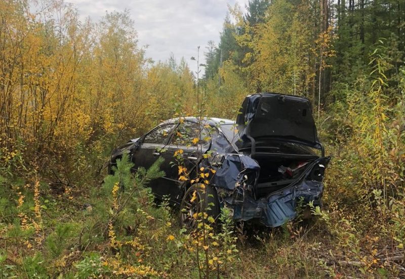 В Якутии водитель уснул за рулем и перевернулся
