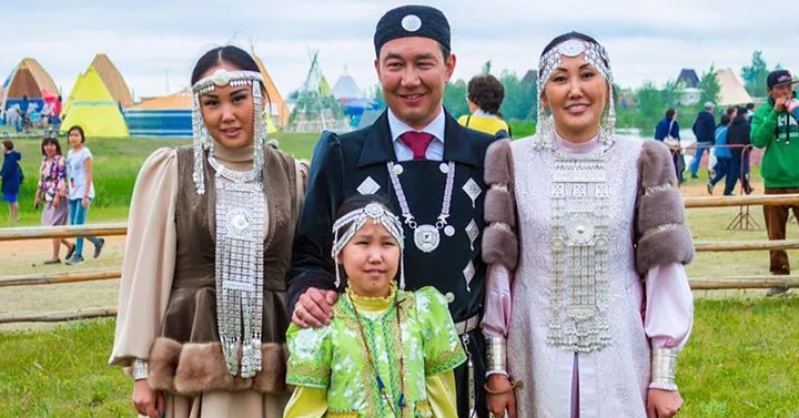 Айсен Николаев поздравляет с Днём отца в Республике Саха (Якутия)