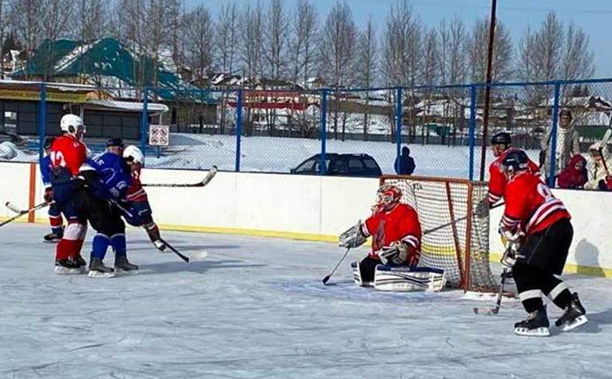 Нерюнгринские хоккеисты победили на Мемориале Герасимова в Алдане