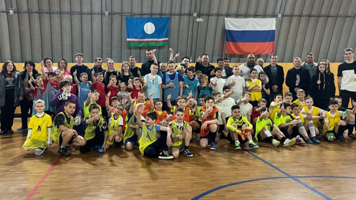 В поселке Ленинский прошло Первенство района по мини-футболу среди детей