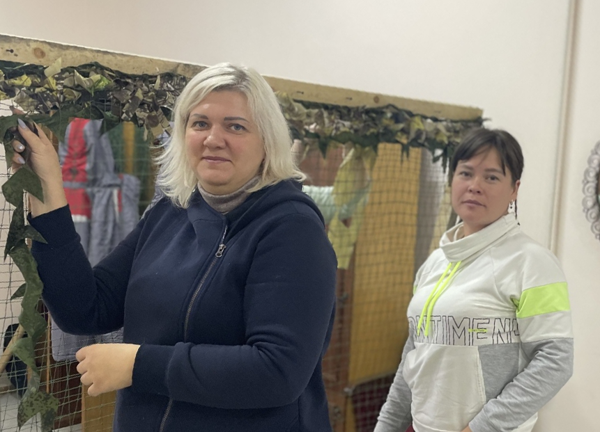 Коллектив станции Томмот принял участие в плетении маскировочных сетей