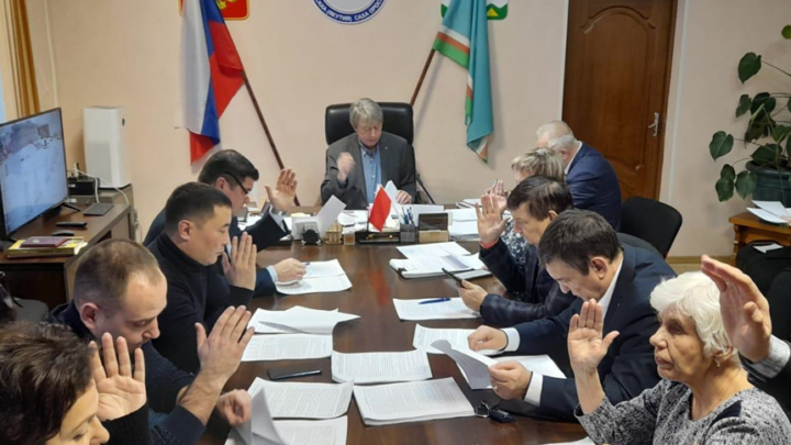 Депутаты Алданского городского Совета провели завершающую сессию в уходящем году