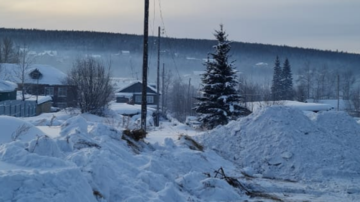 В Южной Якутии по вине большегрузной техники было повреждено электрооборудование